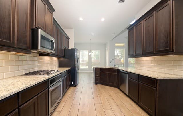 27426  Camellia, Boerne, TX 78015 — photo 6