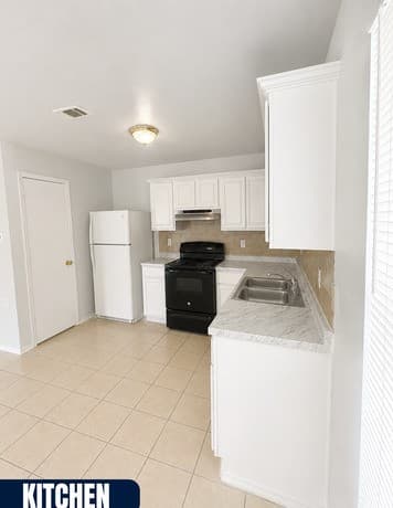 9252  Balboa Port Dr, San Antonio, TX 78242 — photo 4