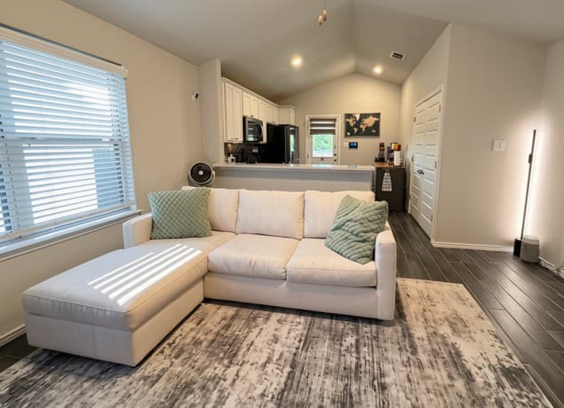 3210  Rancho Grande, San Antonio, TX 78224 — photo 4