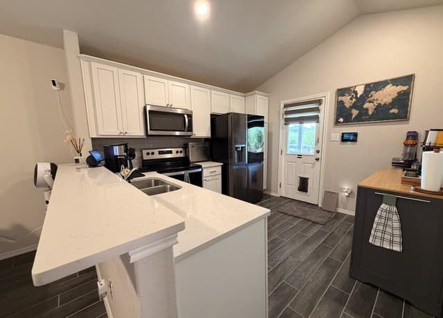 3210  Rancho Grande, San Antonio, TX 78224 — photo 8
