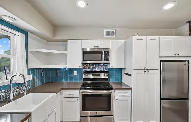102 Ruelle Unit 208D