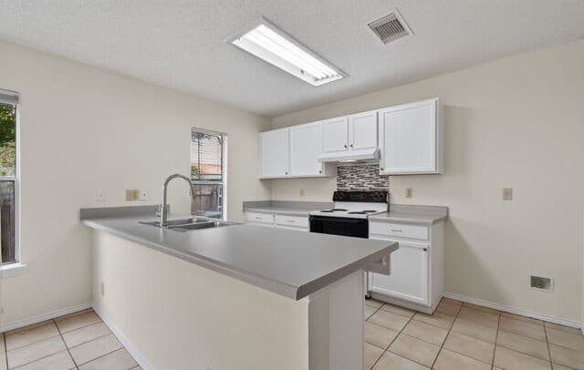 8910  Kenton Mist, San Antonio, TX 78240 — photo 7