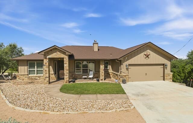 1223 Four Winds Dr