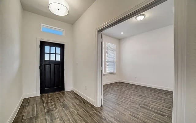 12838  Fort Belknap, San Antonio, TX 78245 — photo 2