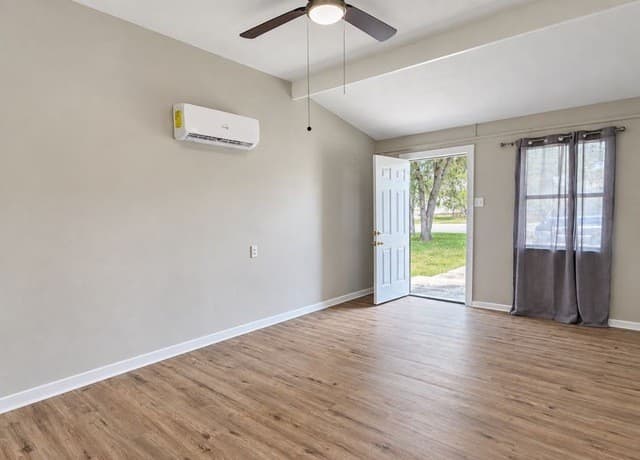 222  Notre Dame, San Antonio, TX 78228 — photo 3