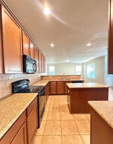 1015  Iris Path, San Antonio, TX 78245 — photo 22