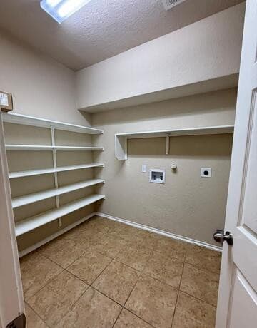 1015  Iris Path, San Antonio, TX 78245 — photo 7