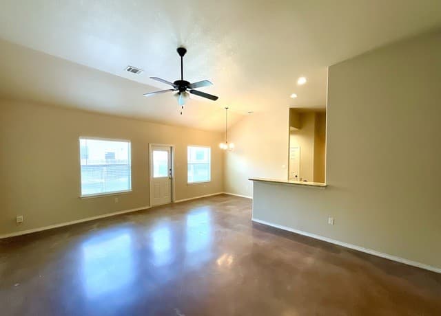 2575  Pahmeyer Road