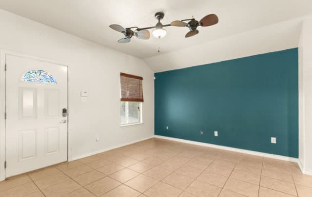 323  Lexington Pass, Canyon Lake, TX 78133 — photo 5