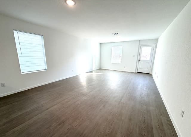 6824  Marble Ridge, Elmendorf, TX 78112 — photo 9
