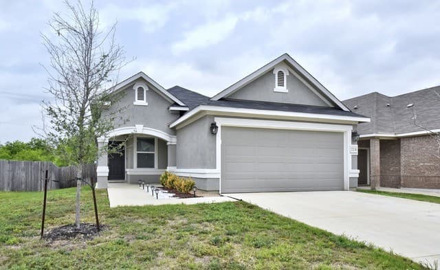 7231  Dulce Meadow, San Antonio, TX 78252 — photo 2