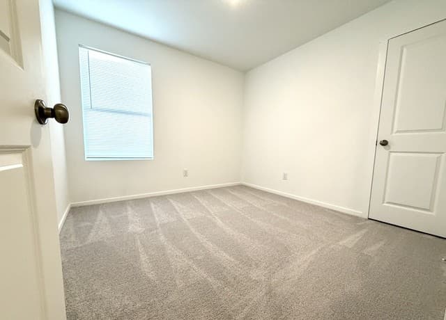 6602  Coquina Cv, Elmendorf, TX 78112 — photo 23