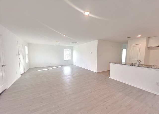 6623  Whirling Path, San Antonio, TX 78253 — photo 6
