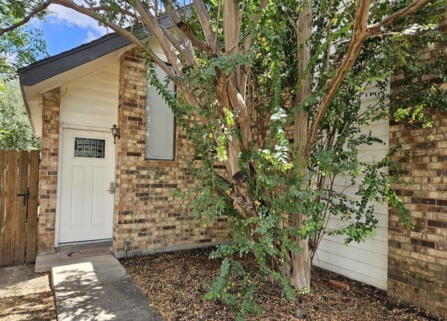 14208  Indian Woods, San Antonio, TX 78249 — photo 3