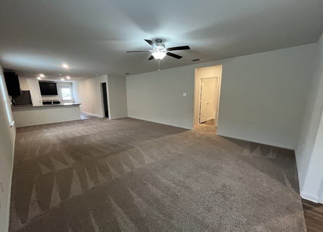 708  Shoal Creek, New Braunfels, TX 78132 — photo 5