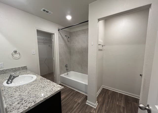 708  Shoal Creek, New Braunfels, TX 78132 — photo 8
