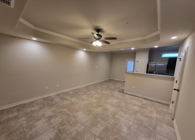 6327  Luglio Lane Unit 102, San Antonio, TX 78233 — photo 2