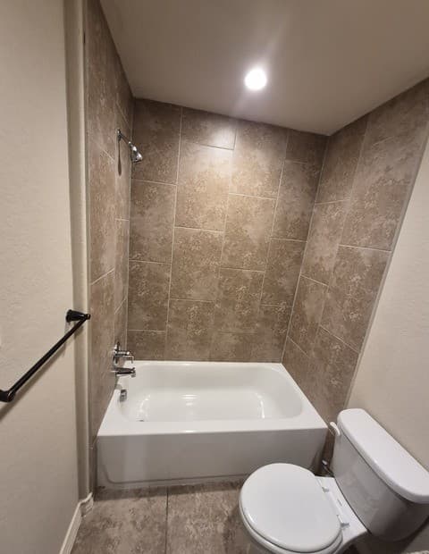 6327  Luglio Lane Unit 102, San Antonio, TX 78233 — photo 25