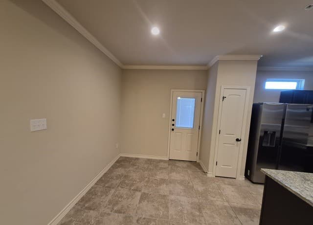 6327  Luglio Lane Unit 102, San Antonio, TX 78233 — photo 4