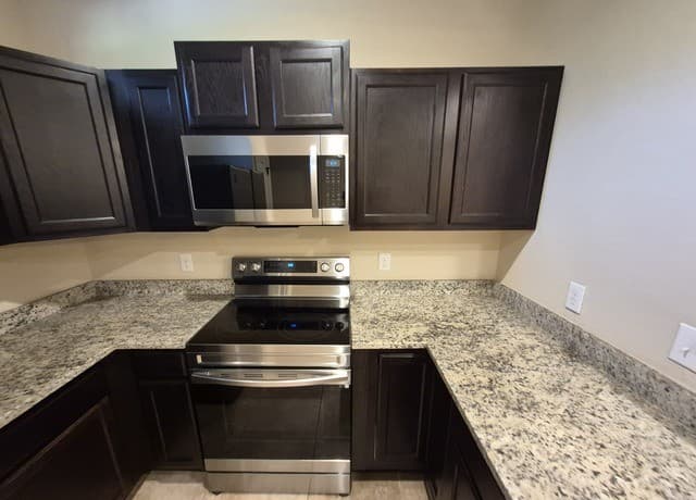 6327  Luglio Lane Unit 102, San Antonio, TX 78233 — photo 8