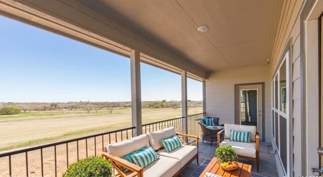 120  Grand View, Floresville, TX 78114 — photo 2