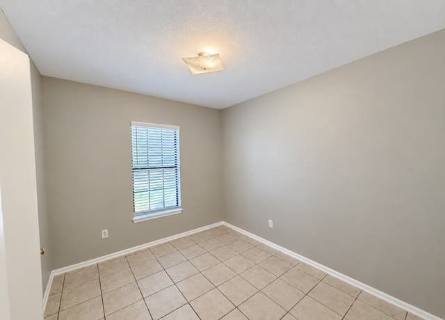 4815  Casa Corona St, San Antonio, TX 78233 — photo 17