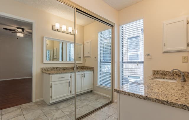 2542  Babcock Rd Unit D201, San Antonio, TX 78229 — photo 21