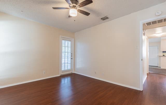 2542  Babcock Rd Unit D201, San Antonio, TX 78229 — photo 23
