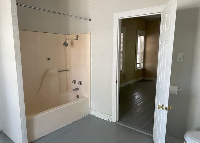 213 W Schulz St, Marion, TX 78124 — photo 10