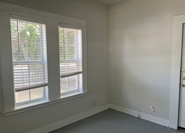 213 W Schulz St, Marion, TX 78124 — photo 12