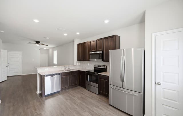 10234  Melissa Ranch Blvd, San Antonio, TX 78245 — photo 12