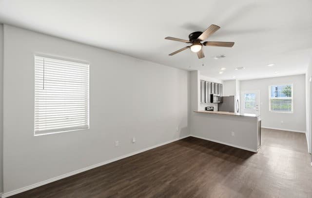 10234  Melissa Ranch Blvd, San Antonio, TX 78245 — photo 5