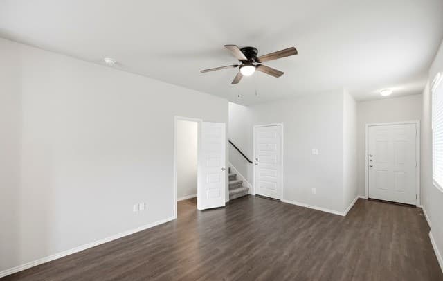 10234  Melissa Ranch Blvd, San Antonio, TX 78245 — photo 8