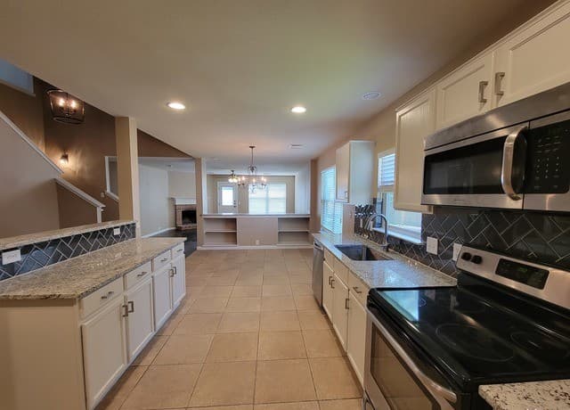 1600  Shady Brook, Schertz, TX 78154 — photo 9