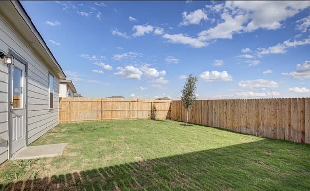 2530  Dry Moss Way, San Antonio, TX 78224 — photo 17