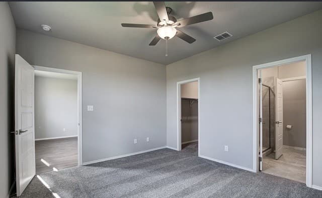 2530  Dry Moss Way, San Antonio, TX 78224 — photo 8