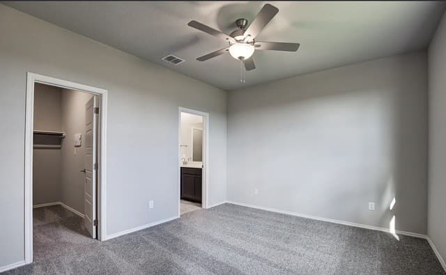 2530  Dry Moss Way, San Antonio, TX 78224 — photo 9