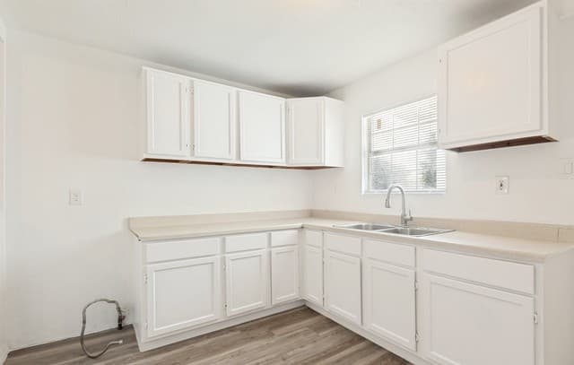 1510  Nw 19th St, San Antonio, TX 78207 — photo 5