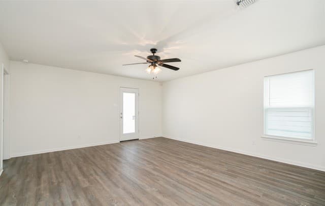 3923  Southton Vw, San Antonio, TX 78222 — photo 10