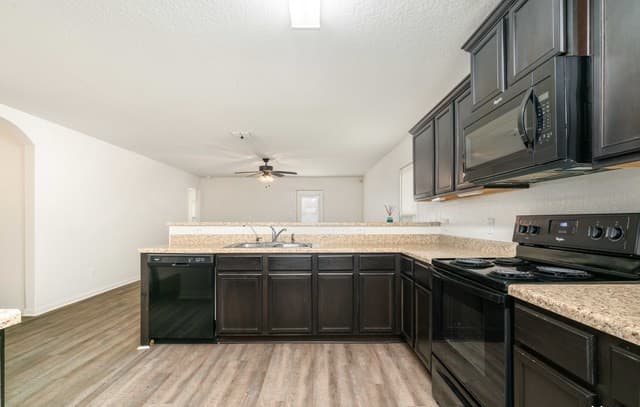 3923  Southton Vw, San Antonio, TX 78222 — photo 6