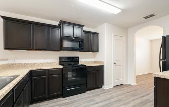3923  Southton Vw, San Antonio, TX 78222 — photo 7