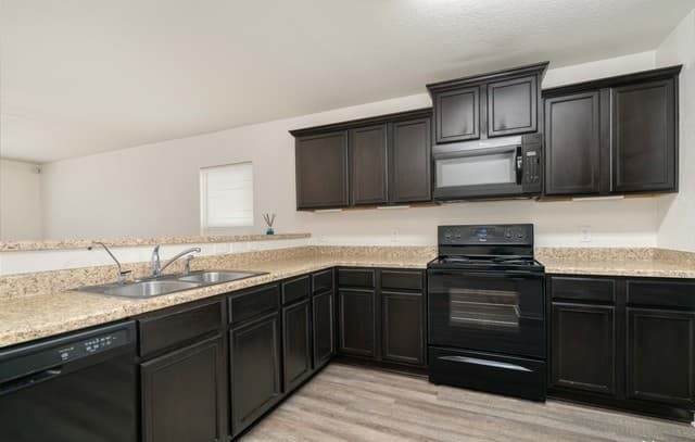 3923  Southton Vw, San Antonio, TX 78222 — photo 8