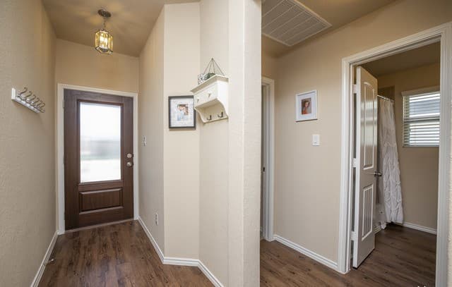 2934  Meadow Rdg, New Braunfels, TX 78130 — photo 4