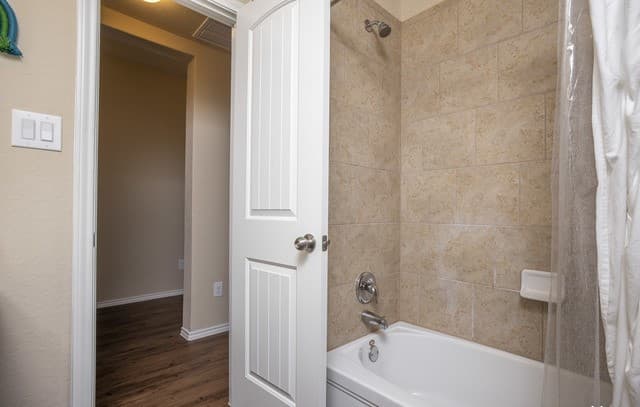 2934  Meadow Rdg, New Braunfels, TX 78130 — photo 8
