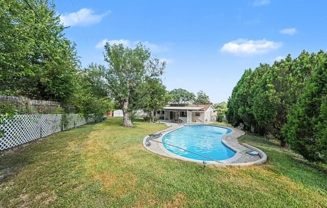 619  Northtrail Dr