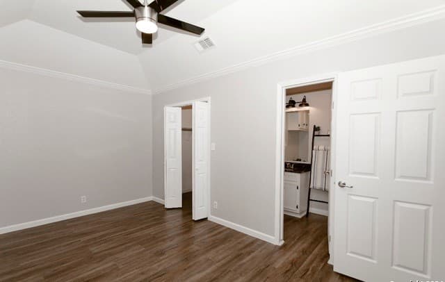 927  Lipan Dr, New Braunfels, TX 78130 — photo 10