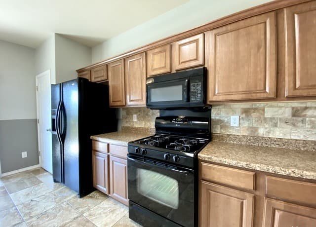 143  Cardinal Way, San Antonio, TX 78253 — photo 8
