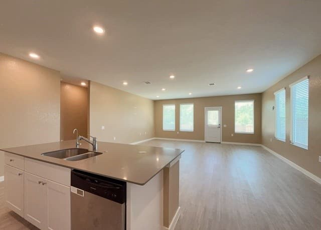 13827 S Strange Way, San Antonio, TX 78221 — photo 19