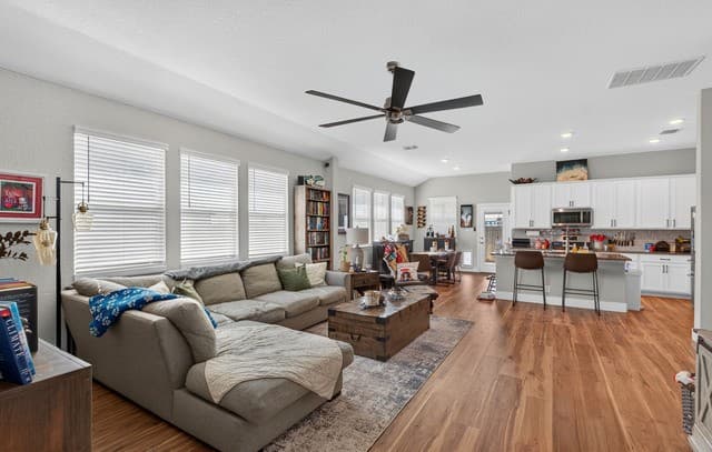1857  Shepherd Path