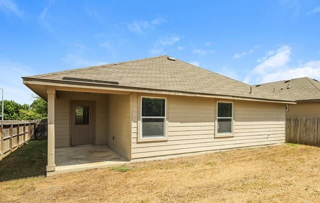 1711  Emerald Edge, San Antonio, TX 78245 — photo 16